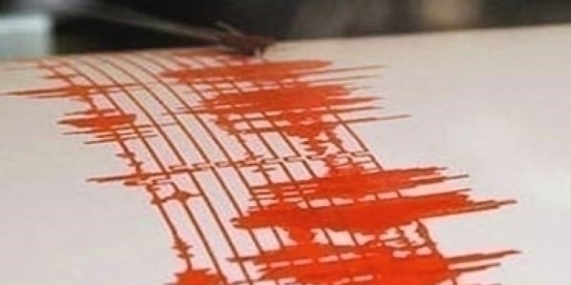 Hafif Şiddetli 5 Depremle Sarsıldı