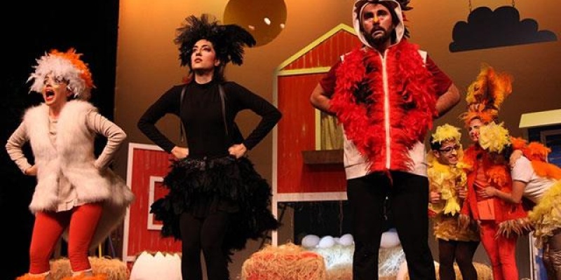 105 bin öğrenci tiyatro ile buluştu