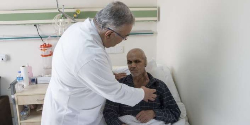 Kulak Saran Tümöre Zorlu Operasyon