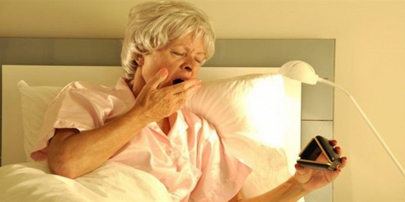 Yaşlılıkta İnsanların Sürekli Uyumasının Sebebi Nedir?